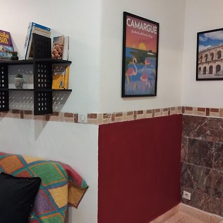 Tres Bel Appartement Cosy Et Chaleureux A Nîmes Exteriér fotografie