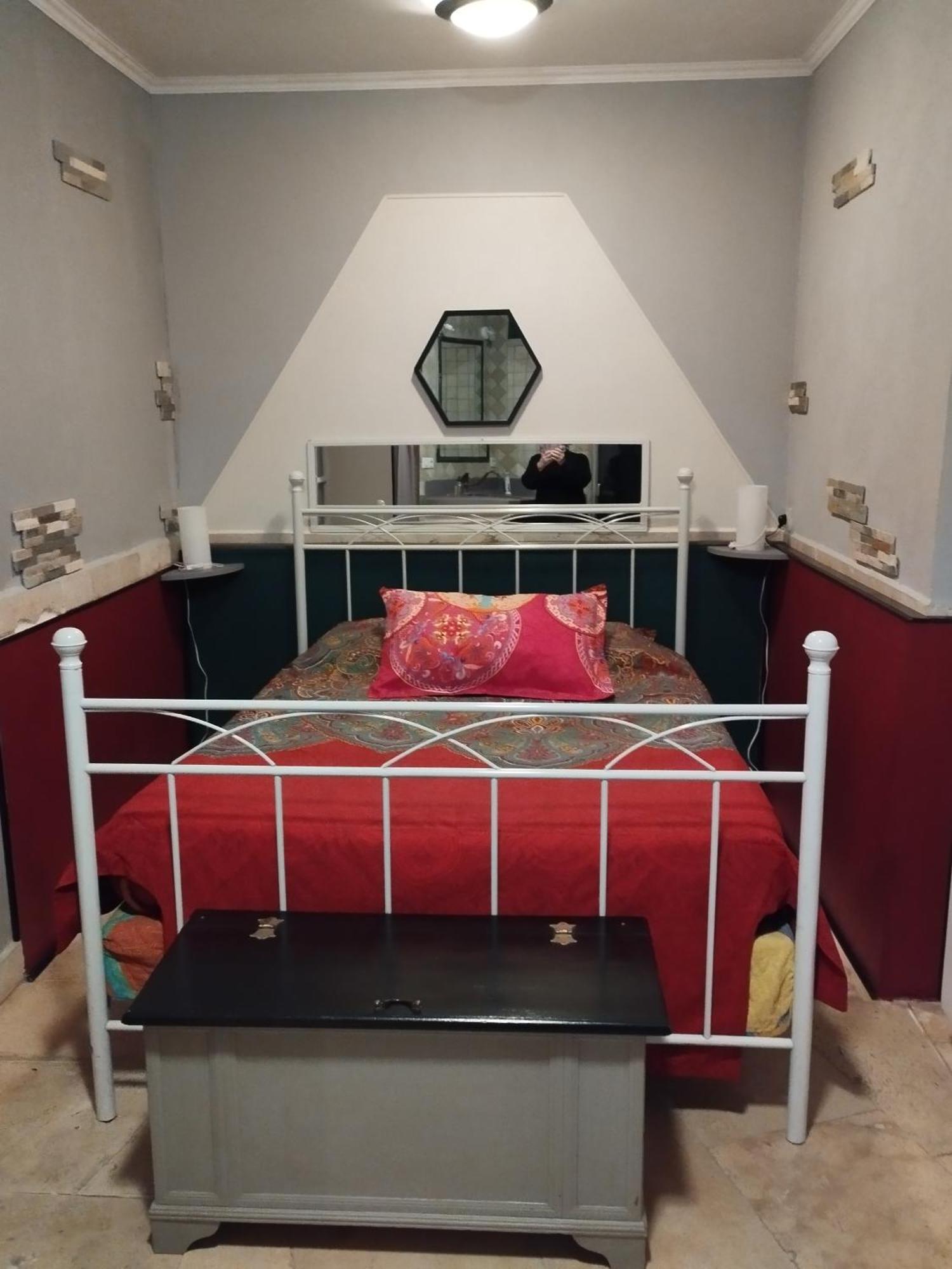 Tres Bel Appartement Cosy Et Chaleureux A Nîmes Exteriér fotografie